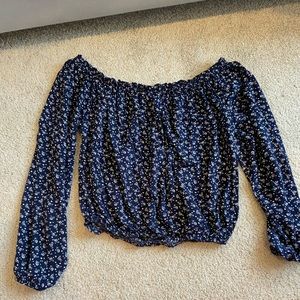 Women’s Navy Long Sleeved Off-the-Shoulder Blouse